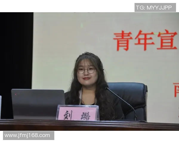 小黑与足球明星之间的友谊与成长故事探讨