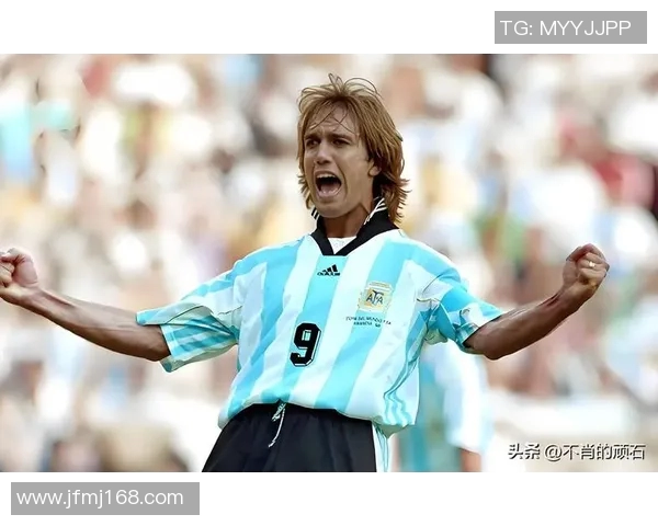 足球明星的前任名字揭秘及其背后的故事分析