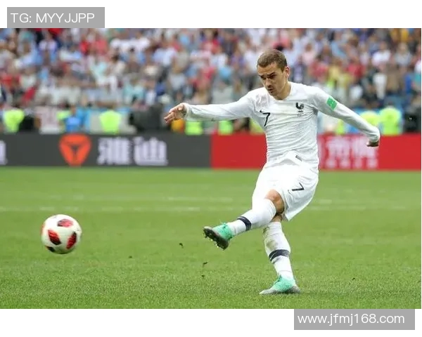 足球明星眼神中的恐惧与力量揭示了他们内心深处的斗志与决心