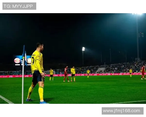 身高155厘米的足球明星如何在绿茵场上创造传奇与突破自我极限