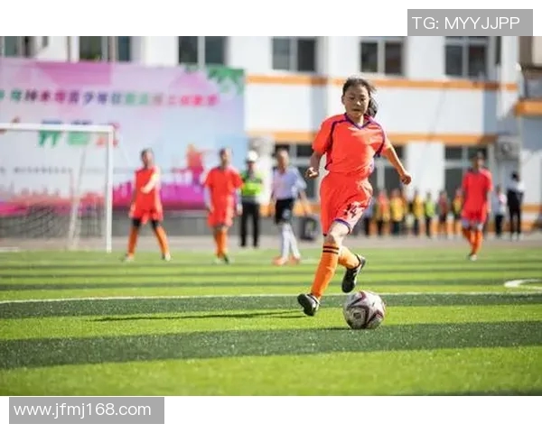 足球明星与彩虹交汇的奇妙瞬间展现多元文化之美